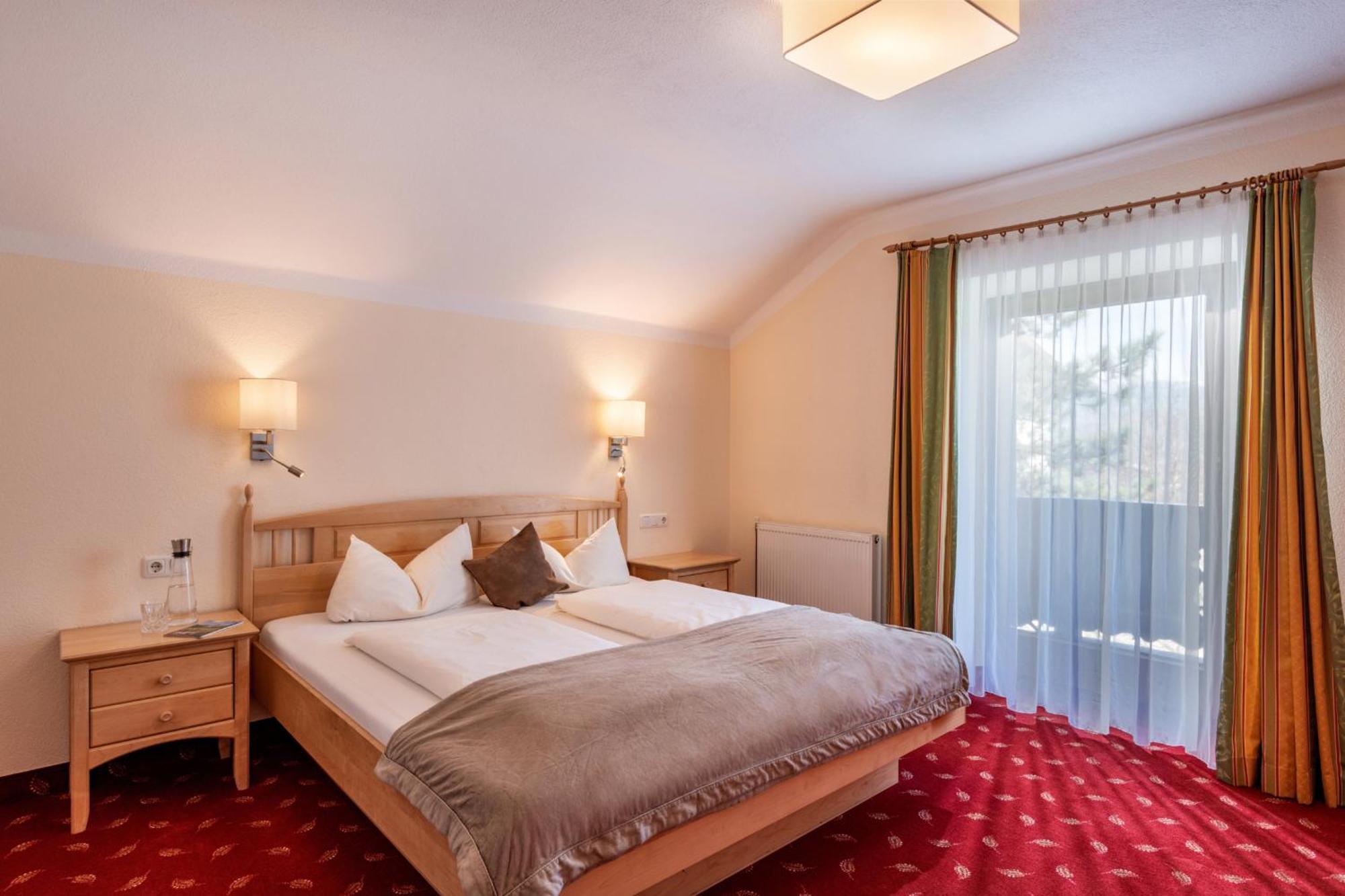 Hotel Garni Birkenhof Майерхофен Екстериор снимка