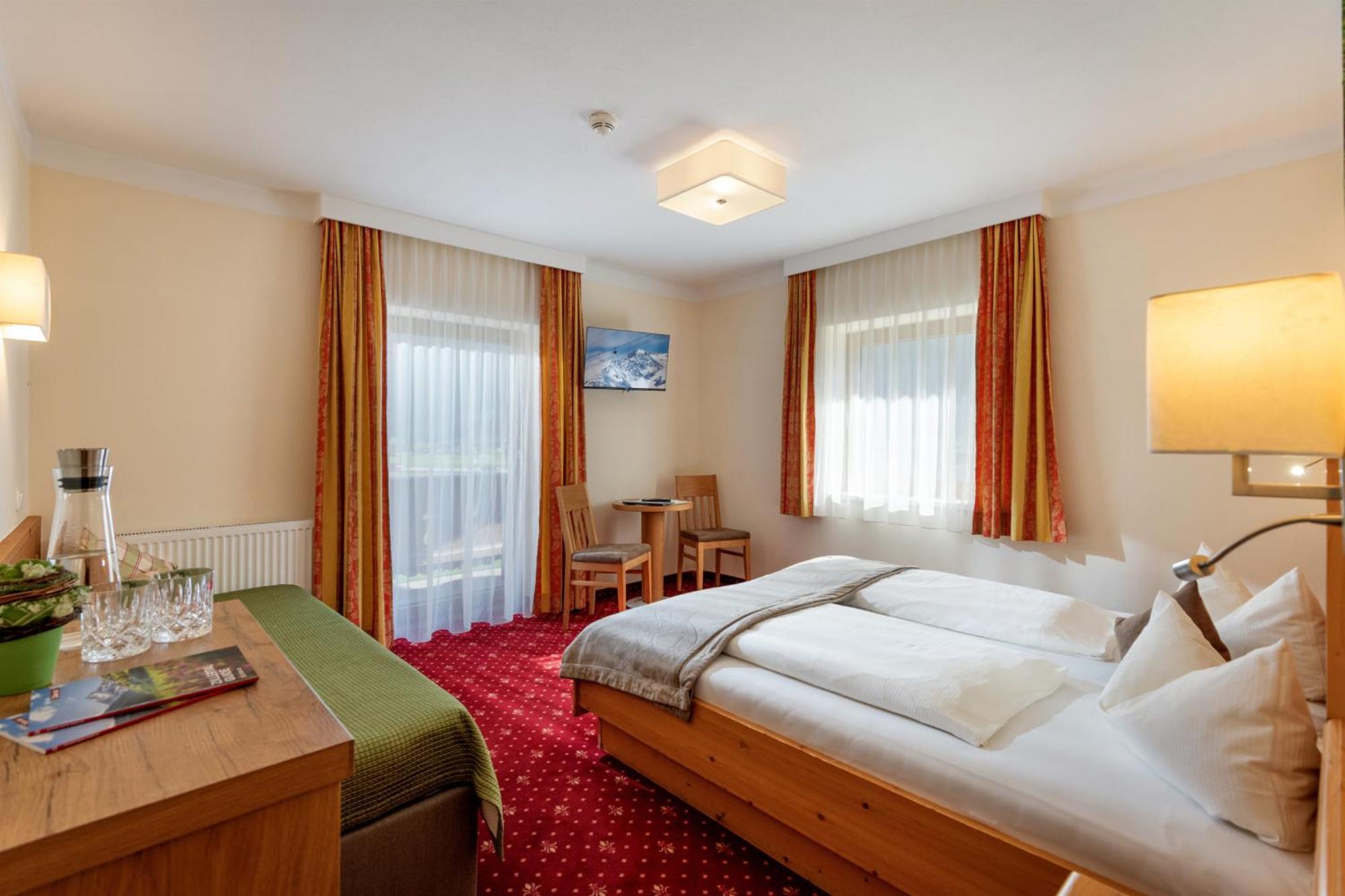 Hotel Garni Birkenhof Майерхофен Екстериор снимка
