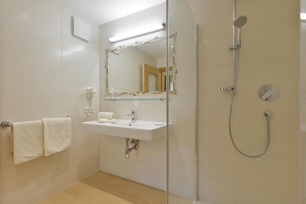 Hotel Garni Birkenhof Майерхофен Екстериор снимка